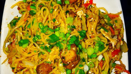 Nepali Chicken Chowmein