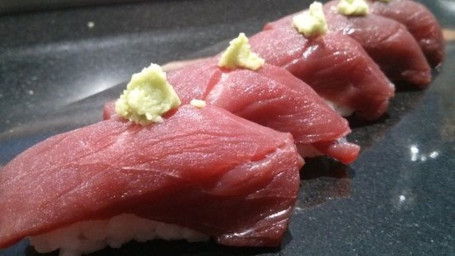Blue Fin Tuna Nigiri Sushi 2 Pieces