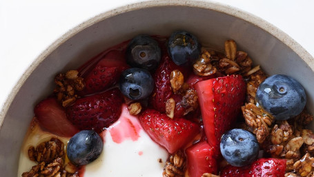 Granola With Fruit