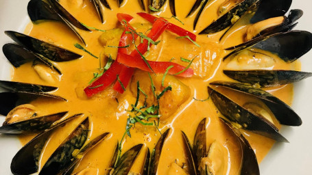 Panang Curry Mussel