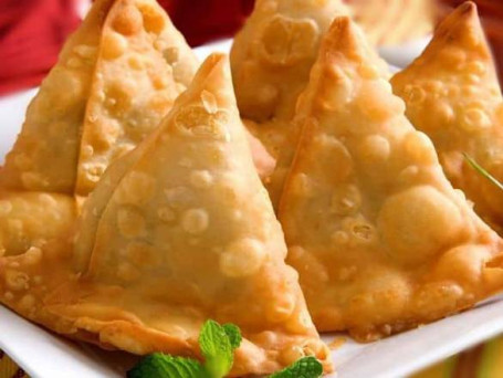 Special Chicken Samosa (10 Pcs)