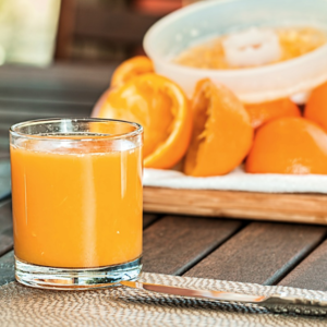 świeżo wyciskany sok pomarańczowy