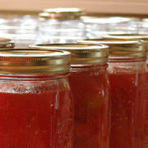 Canned tomato puree