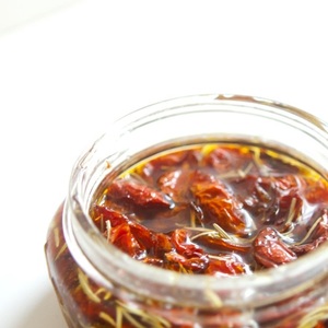 Oil packed sun dried tomatoes
