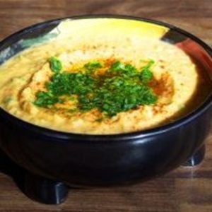 Hummus met rode paprika